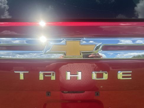Used 2024 Chevrolet Tahoe Premier w/ Premium Package AWD/4WD image 5