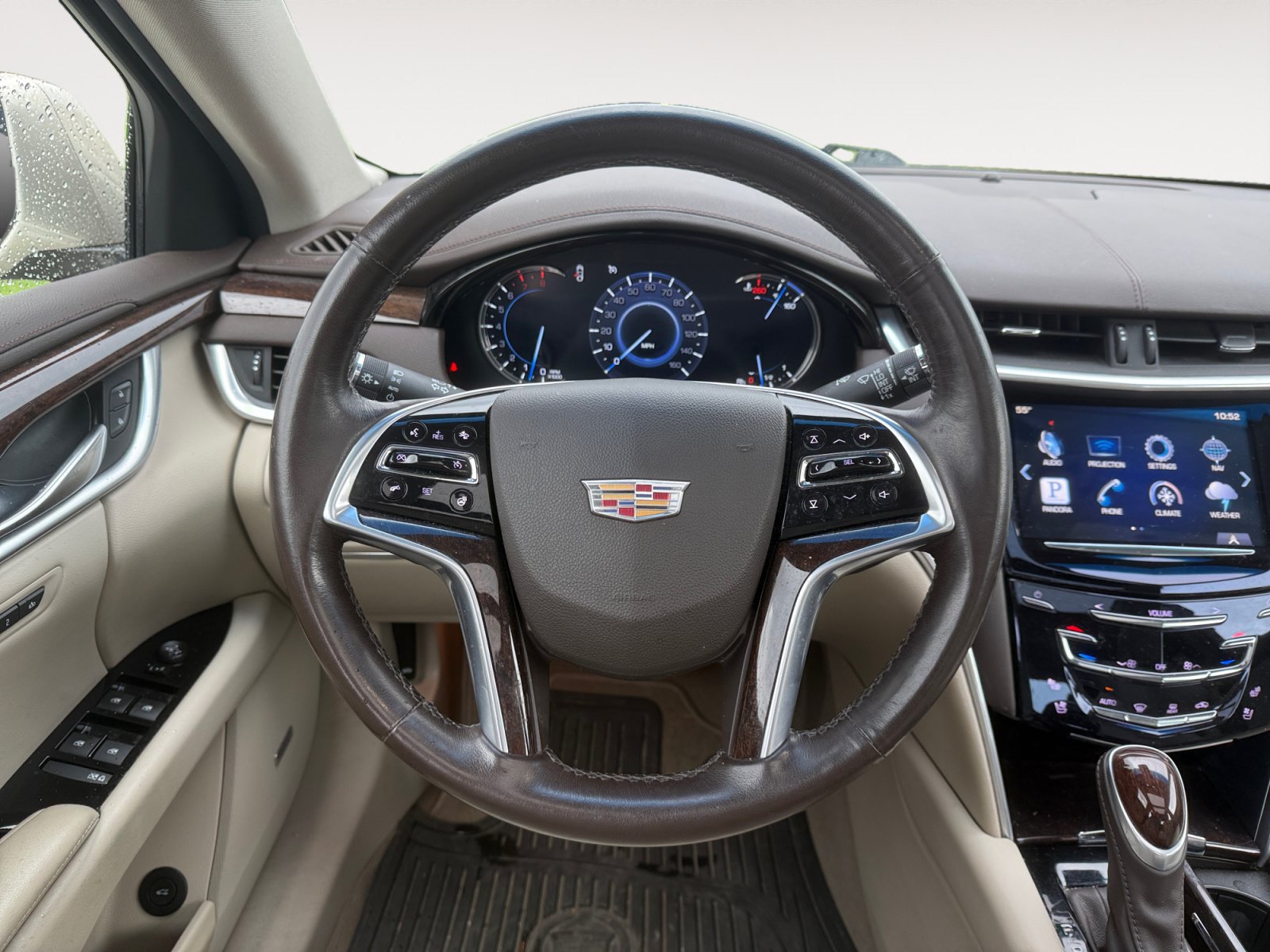 Certified 2016 Cadillac XTS Premium FWD image 12