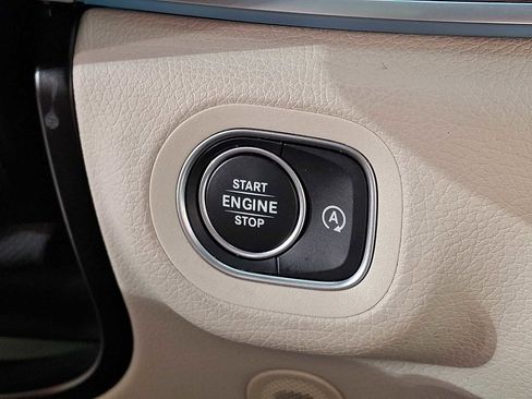 Certified 2022 Mercedes-Benz GLS 450 4MATIC image 19