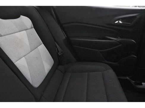 Used 2024 Chevrolet Trax LS w/ LS Convenience Package FWD image 15