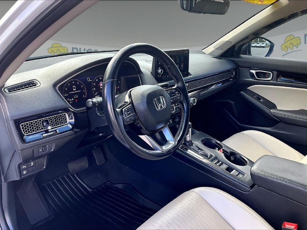 Used 2022 Honda Civic Touring image 8