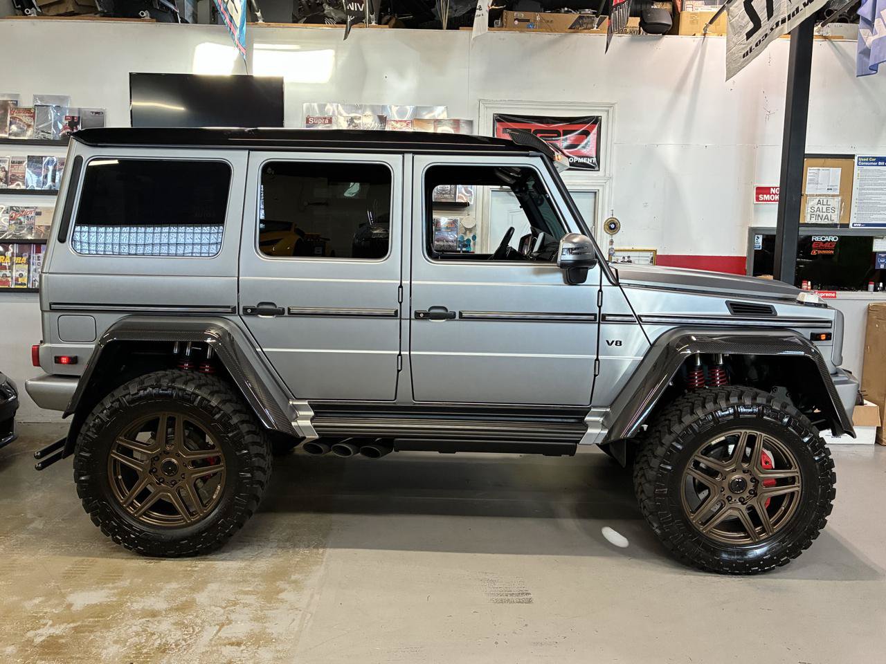 Used 2018 Mercedes-Benz G 550 Squared image 11