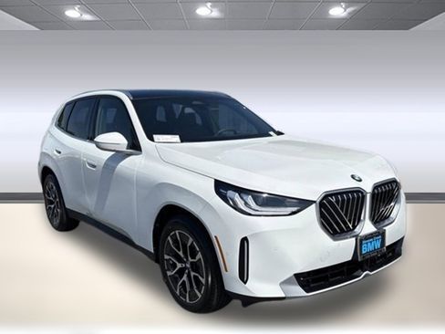 Used 2025 BMW X3 xDrive30i w/ Convenience Package image 7