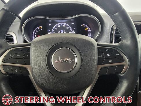 Used 2019 Jeep Grand Cherokee Limited AWD/4WD image 17