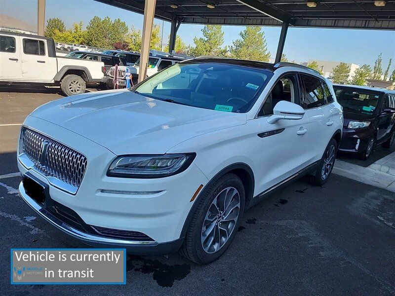 Used 2022 Lincoln Nautilus Reserve AWD/4WD image 3