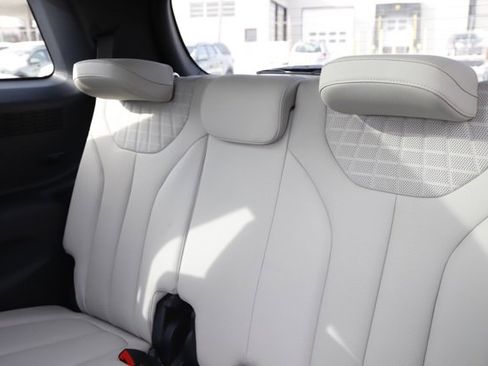 Certified 2025 Hyundai Palisade Limited image 21