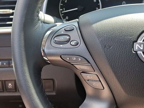 Used 2024 Nissan Murano SL FWD image 24