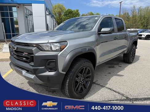 Used 2025 Chevrolet Colorado Trail Boss AWD/4WD image 1