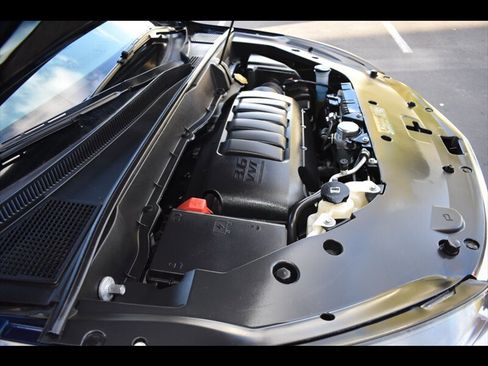 Used 2017 Chevrolet Traverse LT w/ Style and Technology Package image 43