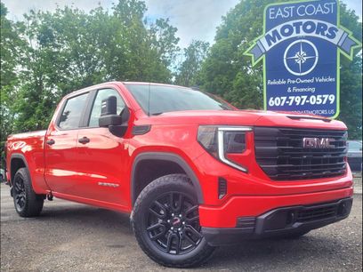 Used 2024 GMC Sierra 1500 Pro w/ Graphite Edition