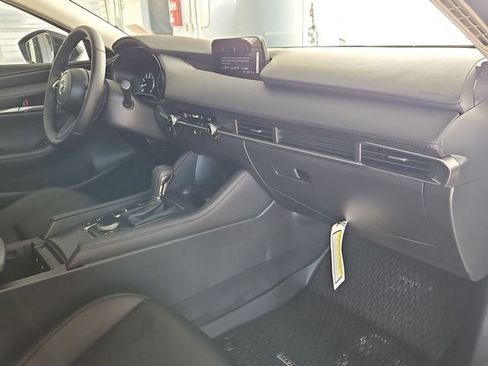 Certified 2026 MAZDA MAZDA3 s Sport FWD image 29