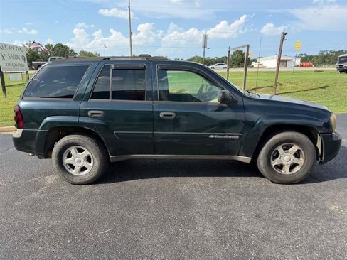 Used 2002 Chevrolet TrailBlazer LS w/ Preferred Equipment Group RWD image 2