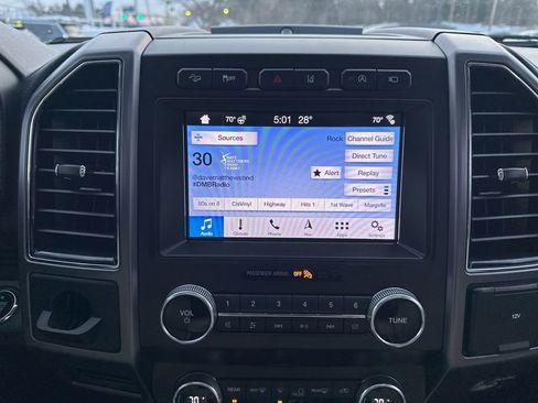 Used 2019 Ford Expedition Max Platinum image 21