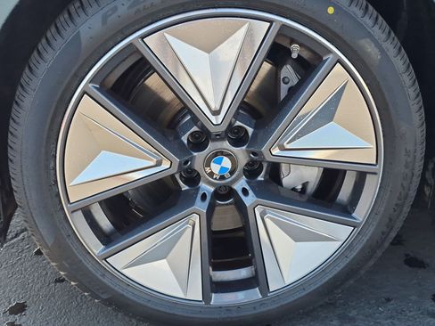 Certified 2025 BMW i4 eDrive40 RWD image 13