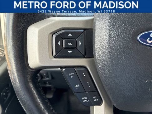 Used 2022 Ford F250 Lariat w/ Black Appearance Pkg AWD/4WD image 32