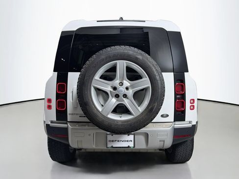 Used 2020 Land Rover Defender 110 SE AWD/4WD image 6