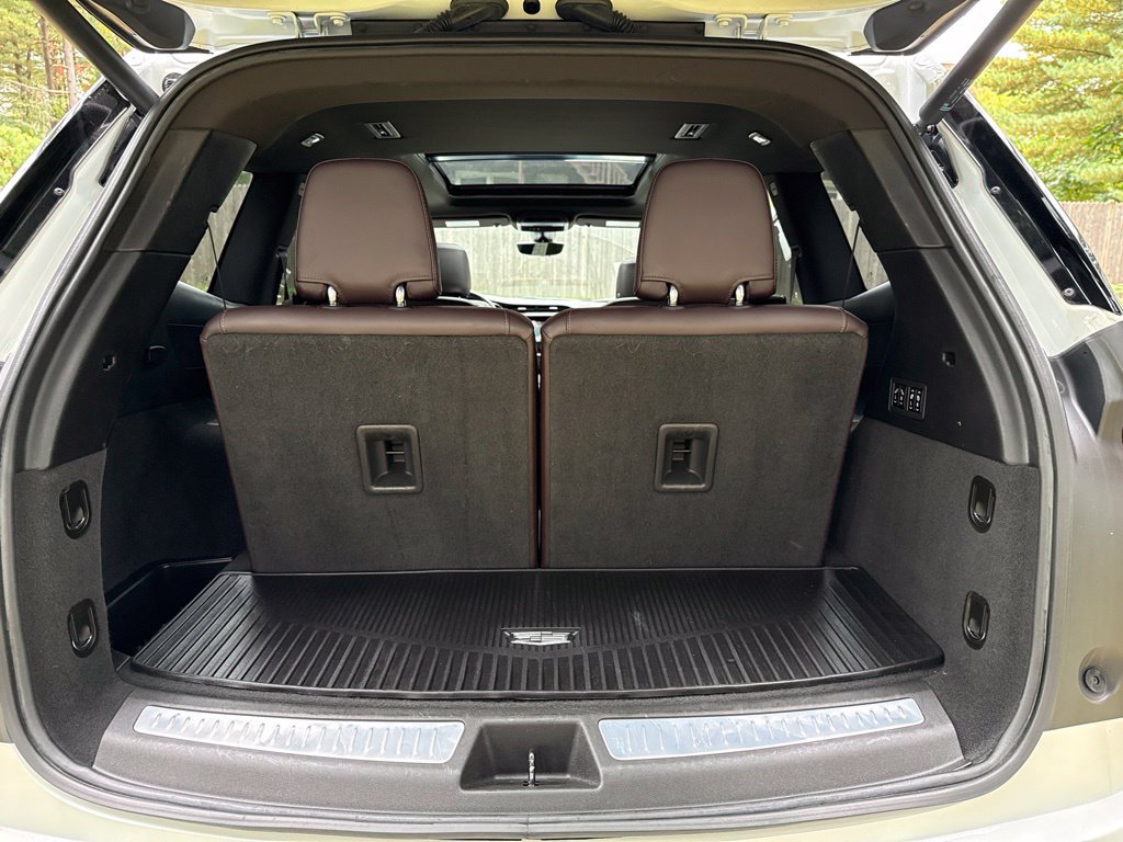 Used 2022 Cadillac XT6 Premium Luxury w/ Technology Package AWD/4WD image 12