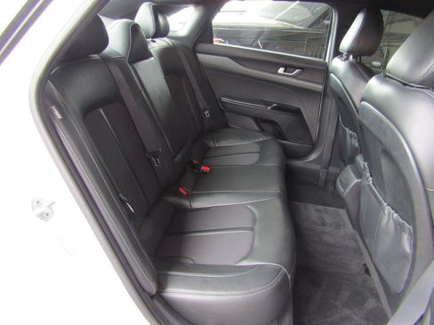 Used 2022 Kia K5 GT-Line AWD/4WD image 12