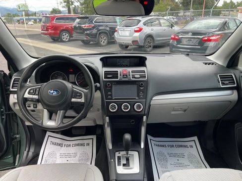 Used 2017 Subaru Forester 2.5i w/ Alloy Wheel Package AWD/4WD image 19