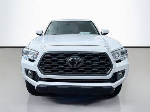 Used 2021 Toyota Tacoma SR AWD/4WD image 2