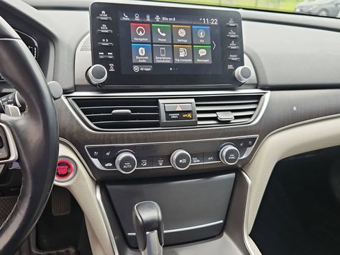 Used 2018 Honda Accord Touring image 28