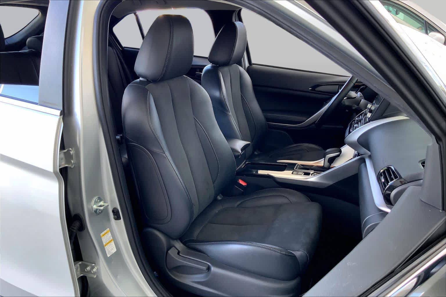 Used 2025 Mitsubishi Eclipse Cross SE AWD/4WD image 9