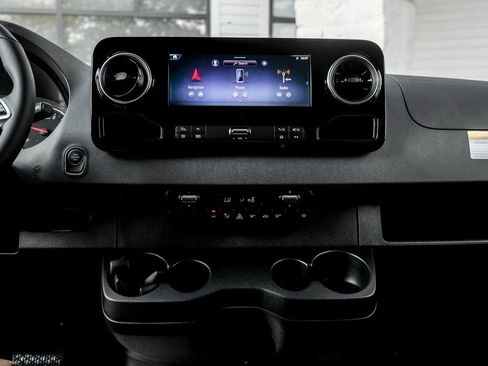 New 2025 Mercedes-Benz Sprinter 2500 image 19