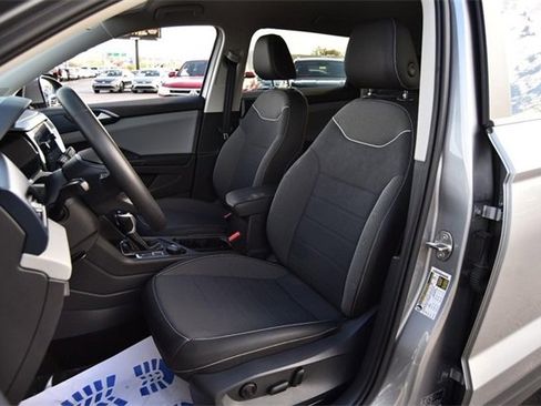 Certified 2023 Volkswagen Taos SE image 20