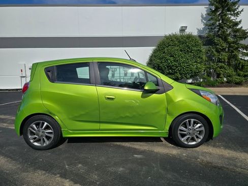 Used 2016 Chevrolet Spark LT FWD image 4