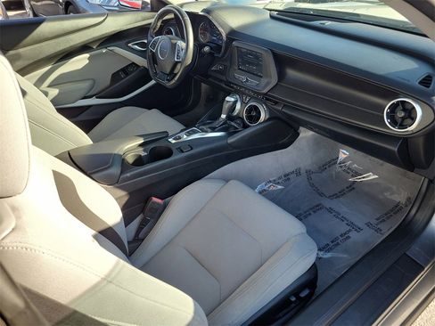 Used 2019 Chevrolet Camaro LT image 17