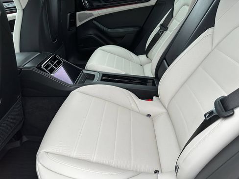 Used 2025 Porsche Panamera 4 AWD/4WD image 16