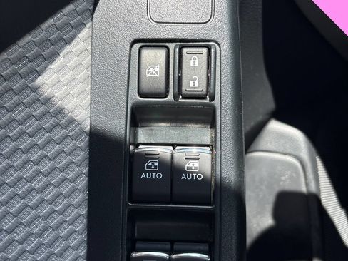 Used 2018 Subaru Forester 2.5i Premium w/ Protection Package #1 AWD/4WD image 11
