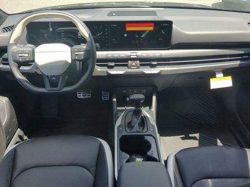 New 2025 Kia K4 GT-Line Turbo image 12