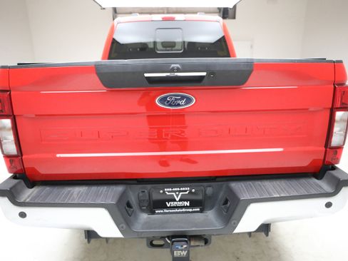 Used 2022 Ford F250 Lariat w/ Lariat Ultimate Package AWD/4WD image 3