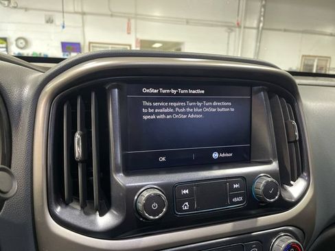 Used 2022 Chevrolet Colorado Z71 AWD/4WD image 18