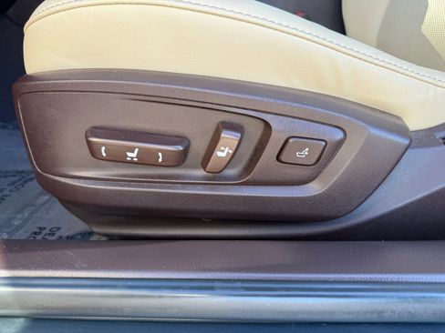 Used 2018 Lexus ES 350 w/ Navigation System Package image 12