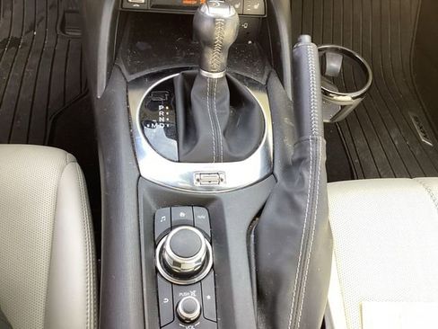 Used 2021 MAZDA MX-5 Miata RF Grand Touring w/ Weather Package image 9