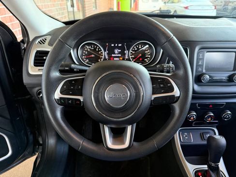 Used 2018 Jeep Compass Sport FWD image 8
