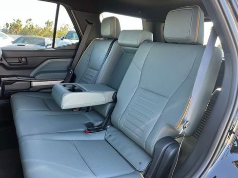 Used 2025 Toyota 4Runner Trailhunter image 25