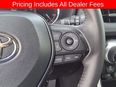 Used 2023 Toyota RAV4 XLE Premium FWD image 33