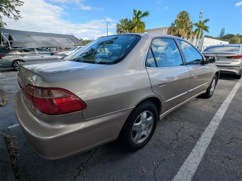 Used 2000 Honda Accord EX image 15