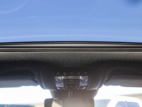 Certified 2025 Mercedes-Benz GLA 250 4MATIC image 14