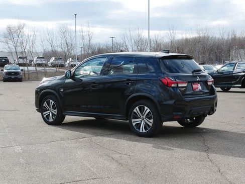Used 2025 Mitsubishi Outlander Sport ES image 4