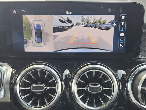 Certified 2024 Mercedes-Benz GLB 35 AMG 4MATIC image 18