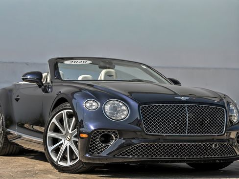 Used 2020 Bentley Continental GT image 1