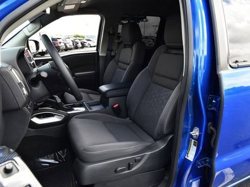 Used 2025 Nissan Frontier SV w/ SV Convenience Package RWD image 20