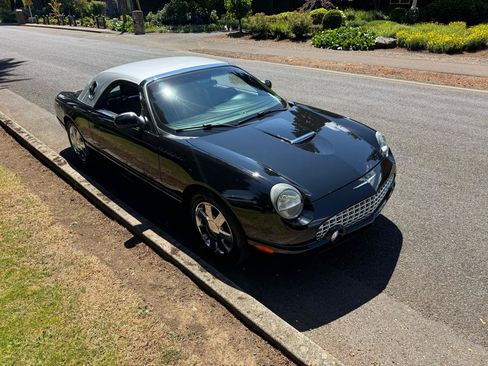 Used 2002 Ford Thunderbird RWD image 9
