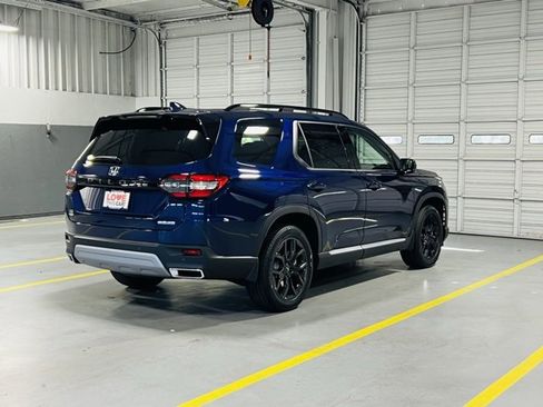 New 2025 Honda Pilot Touring image 20