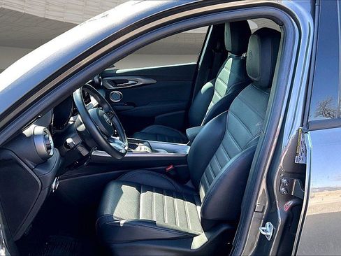 Used 2024 Alfa Romeo Tonale Ti image 47