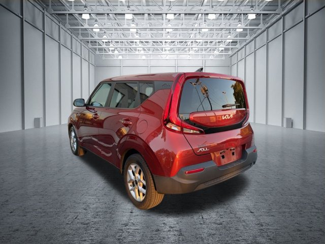 Used 2022 Kia Soul LX w/ Technology Package FWD image 8